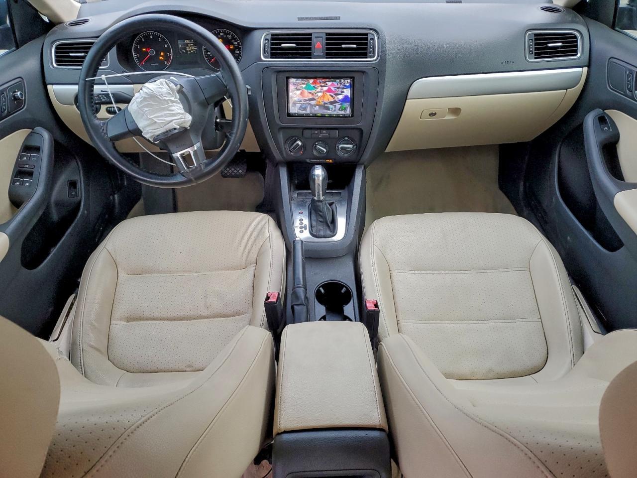 2013 VOLKSWAGEN JETTA