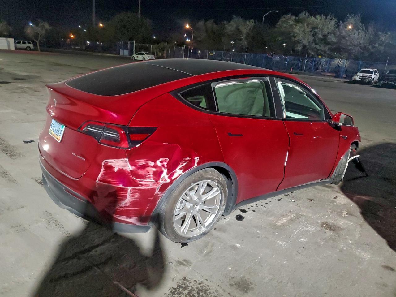 2024 TESLA MODEL Y