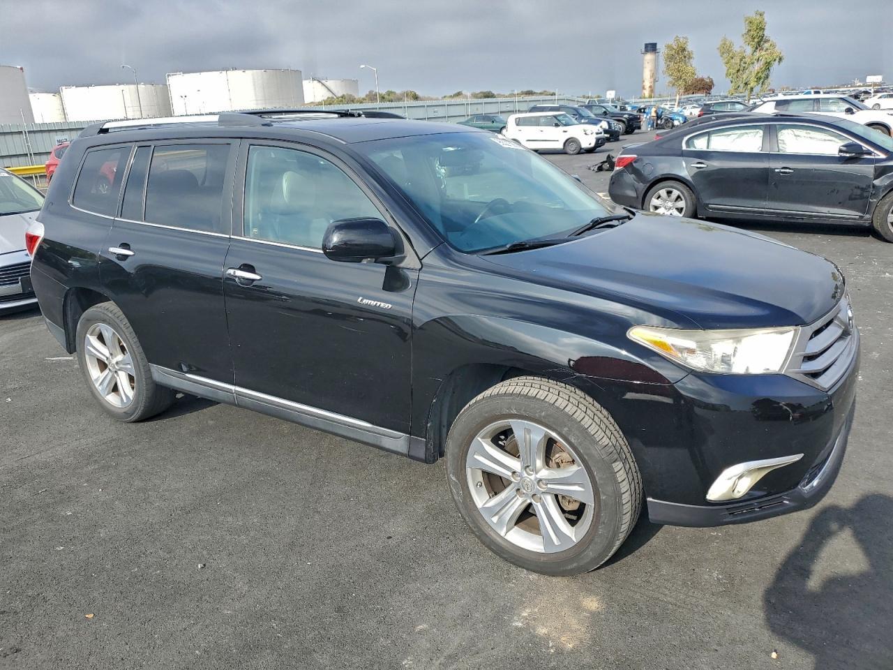 2013 TOYOTA HIGHLANDER