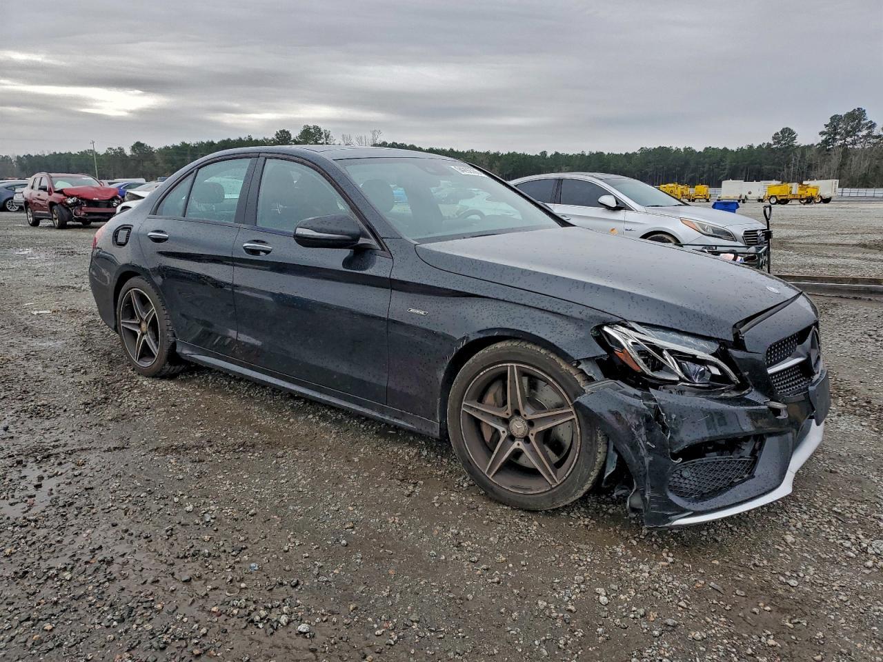 2016 MERCEDES-BENZ C-CLASS