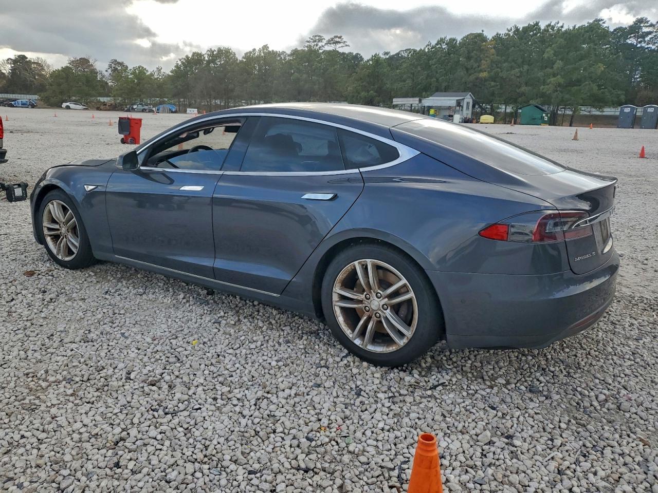 2015 TESLA MODEL S