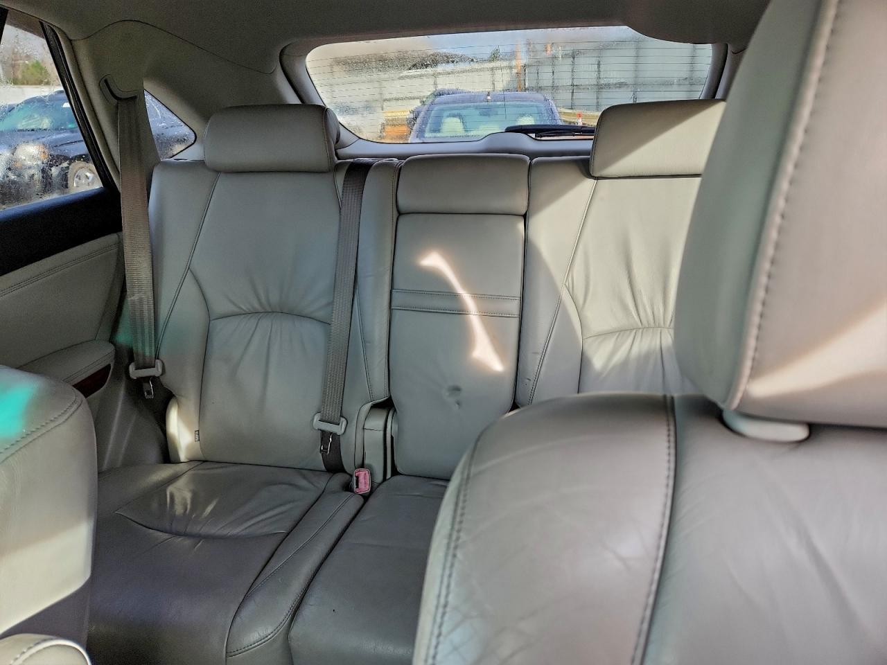 2004 LEXUS Rx 330