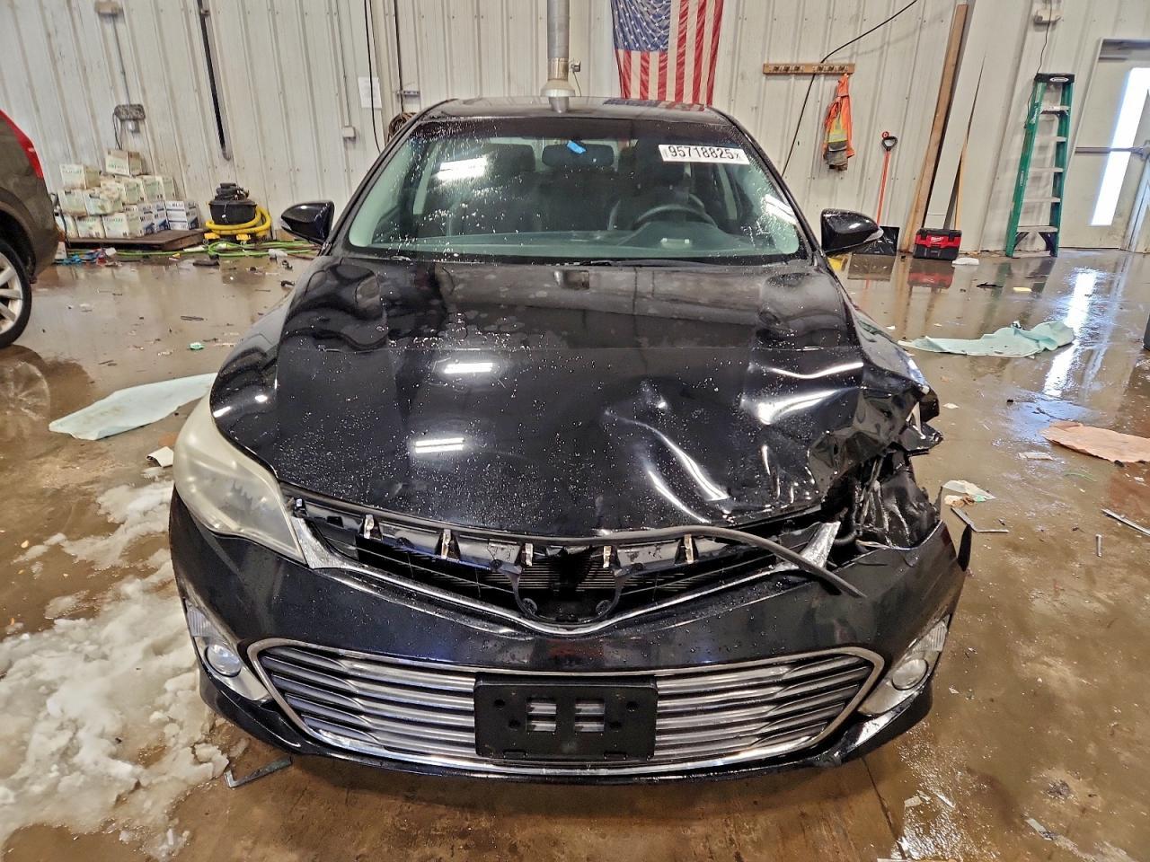 2014 TOYOTA Avalon