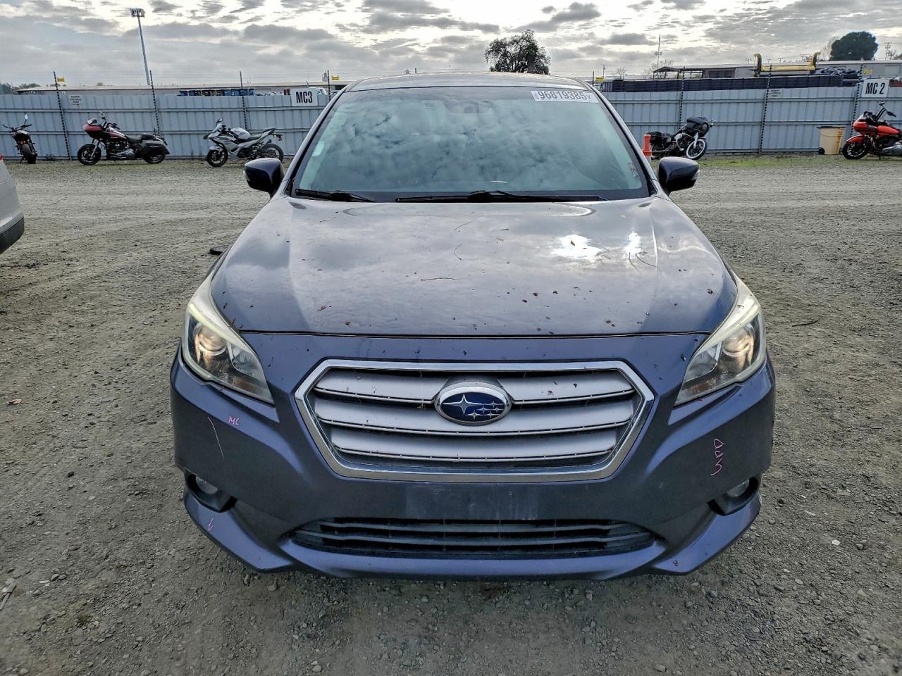 2017 SUBARU Legacy