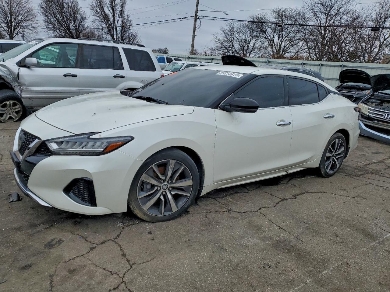 2019 NISSAN Maxima