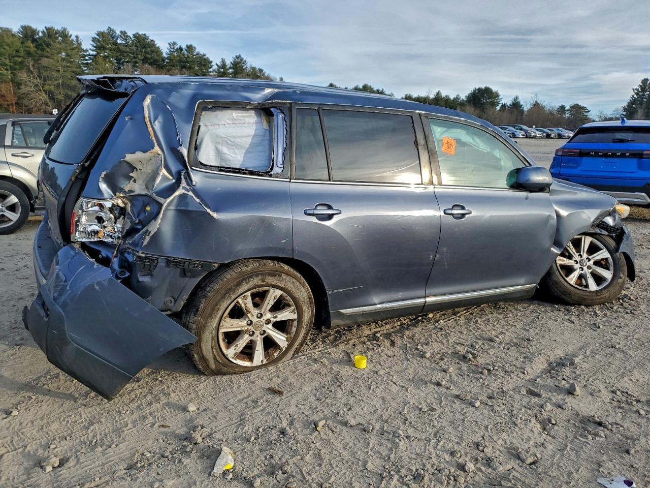 2013 TOYOTA HIGHLANDER