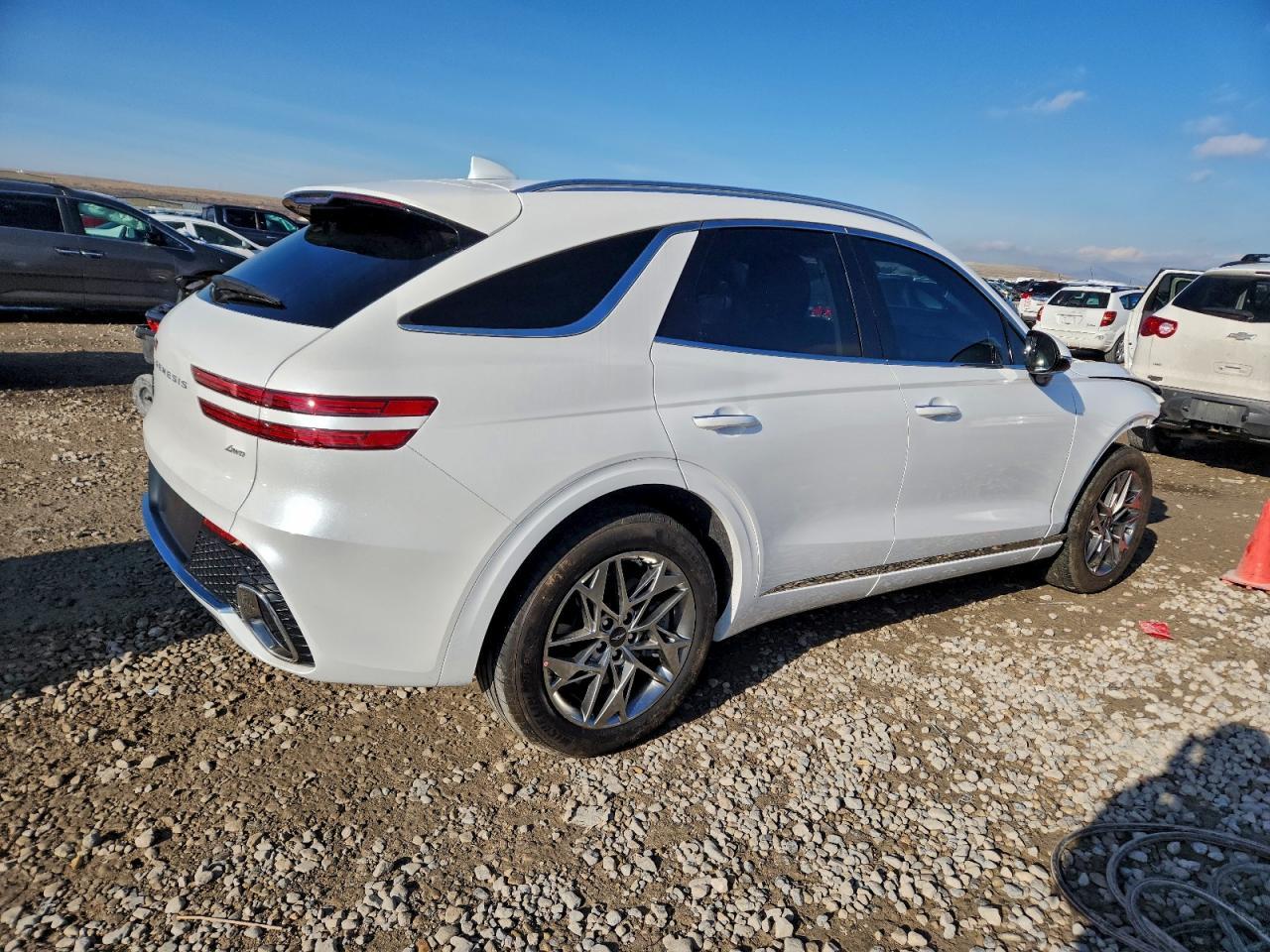 2025 GENESIS GV70