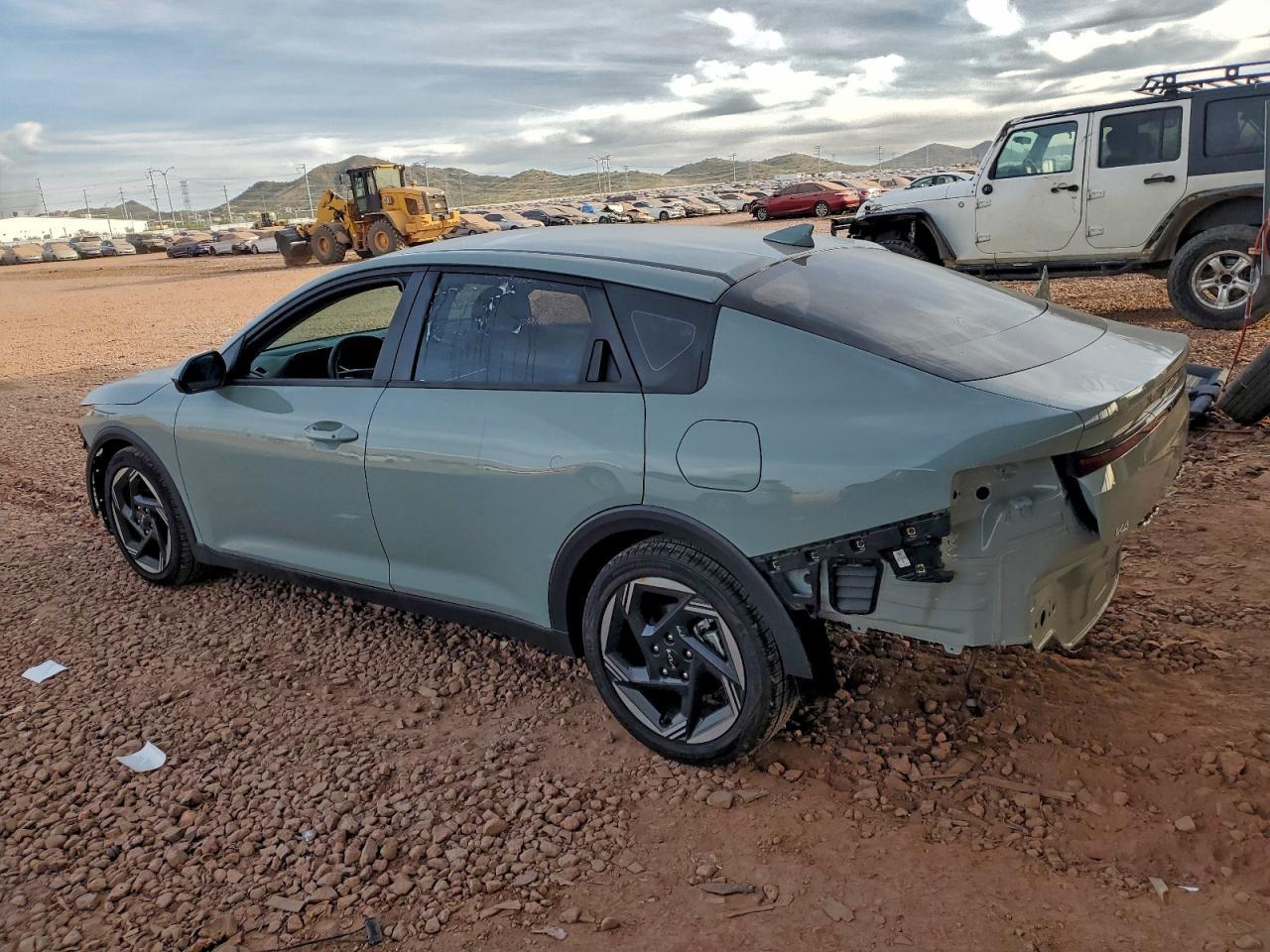 2025 KIA K4