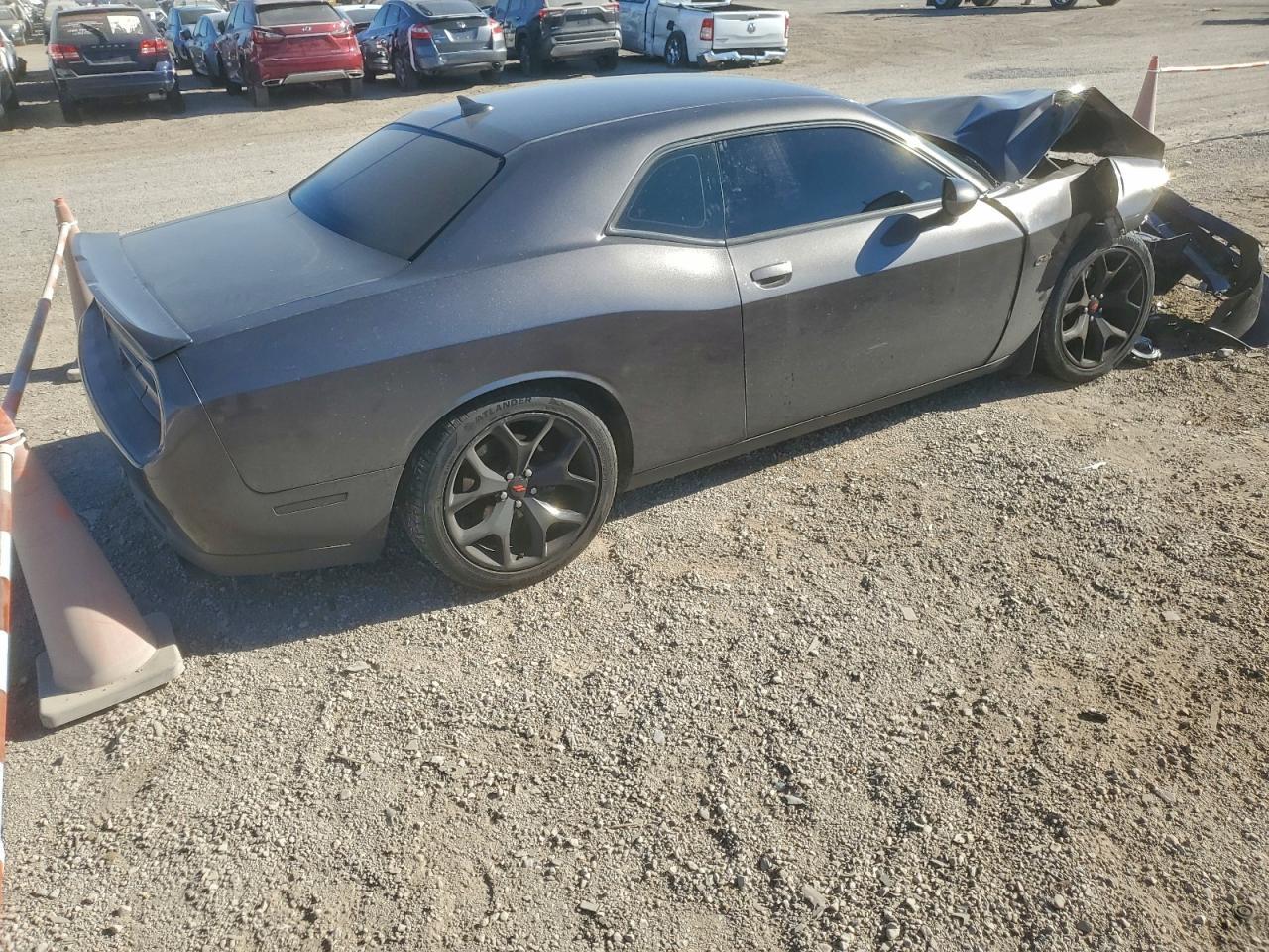2016 DODGE Challenger