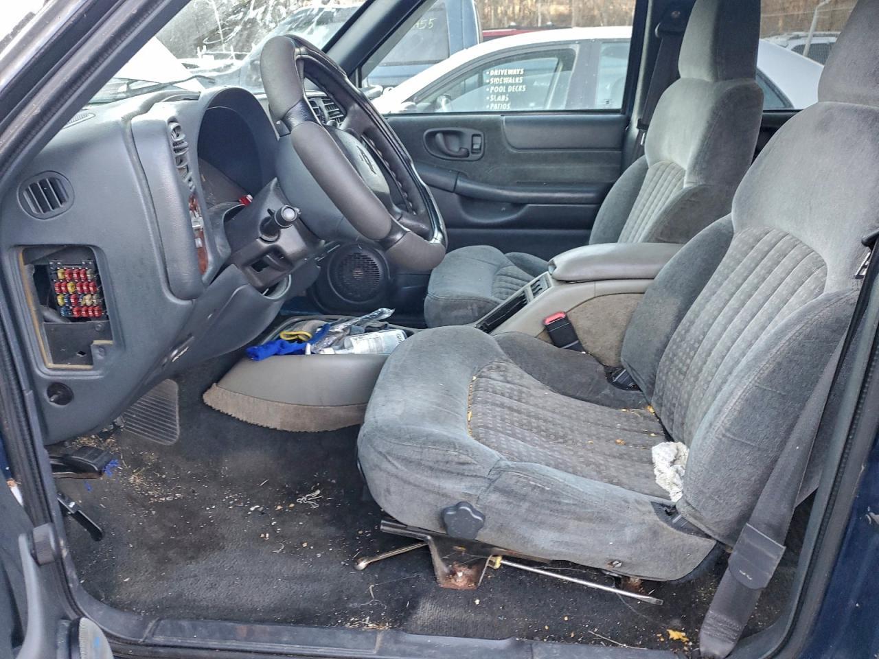 2001 CHEVROLET BLAZER