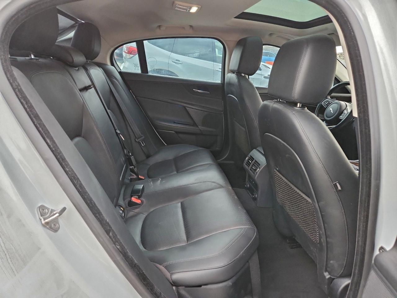 2017 JAGUAR XE
