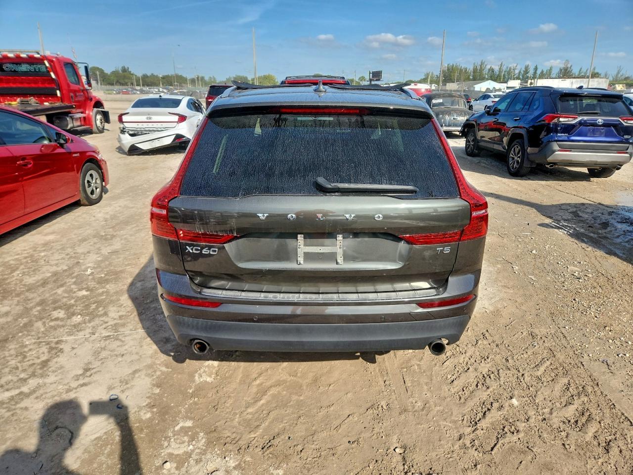 2020 VOLVO XC60