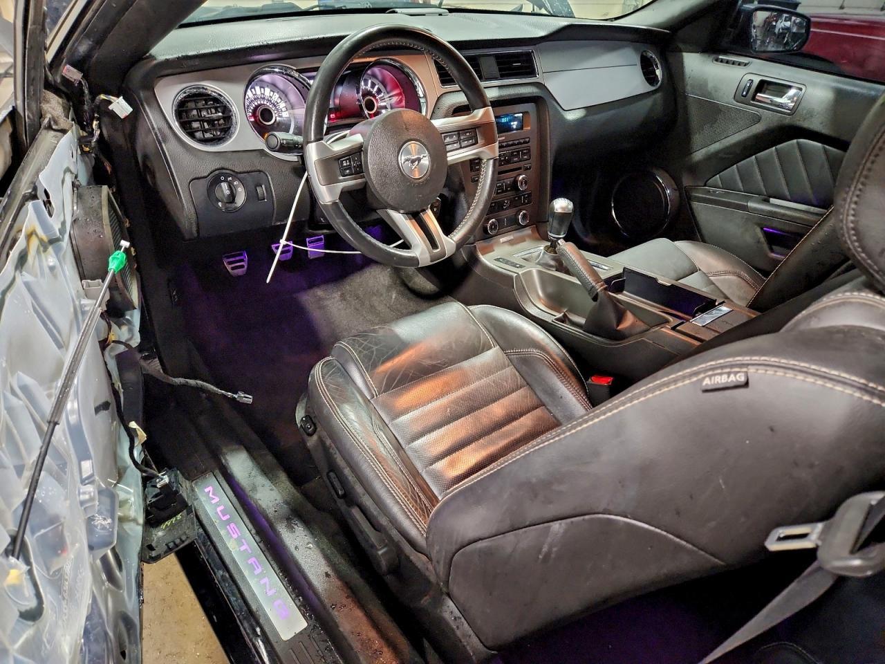 2013 FORD MUSTANG