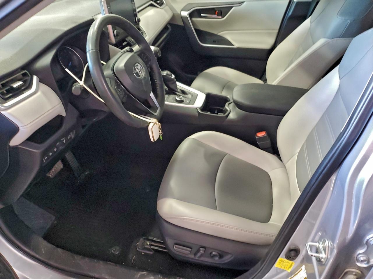 2022 TOYOTA RAV4