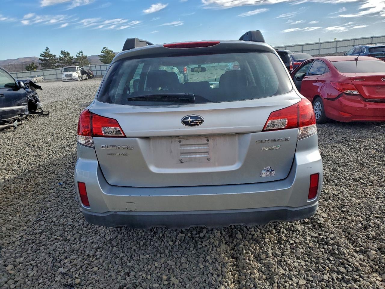 2013 SUBARU Outback