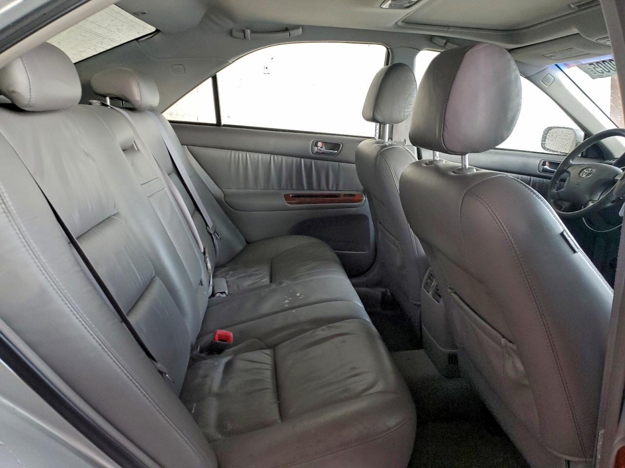 2004 TOYOTA CAMRY