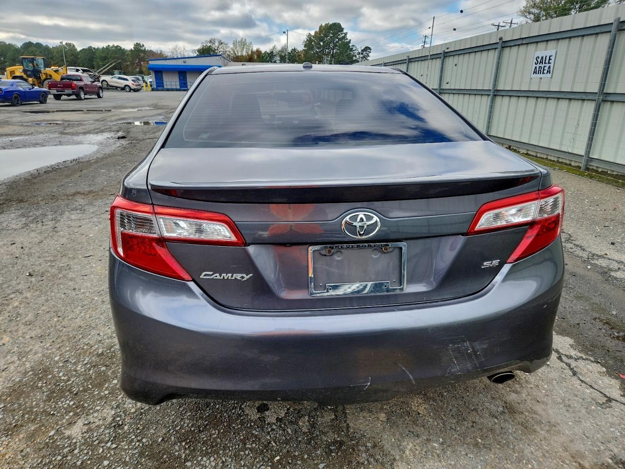 2014 TOYOTA CAMRY