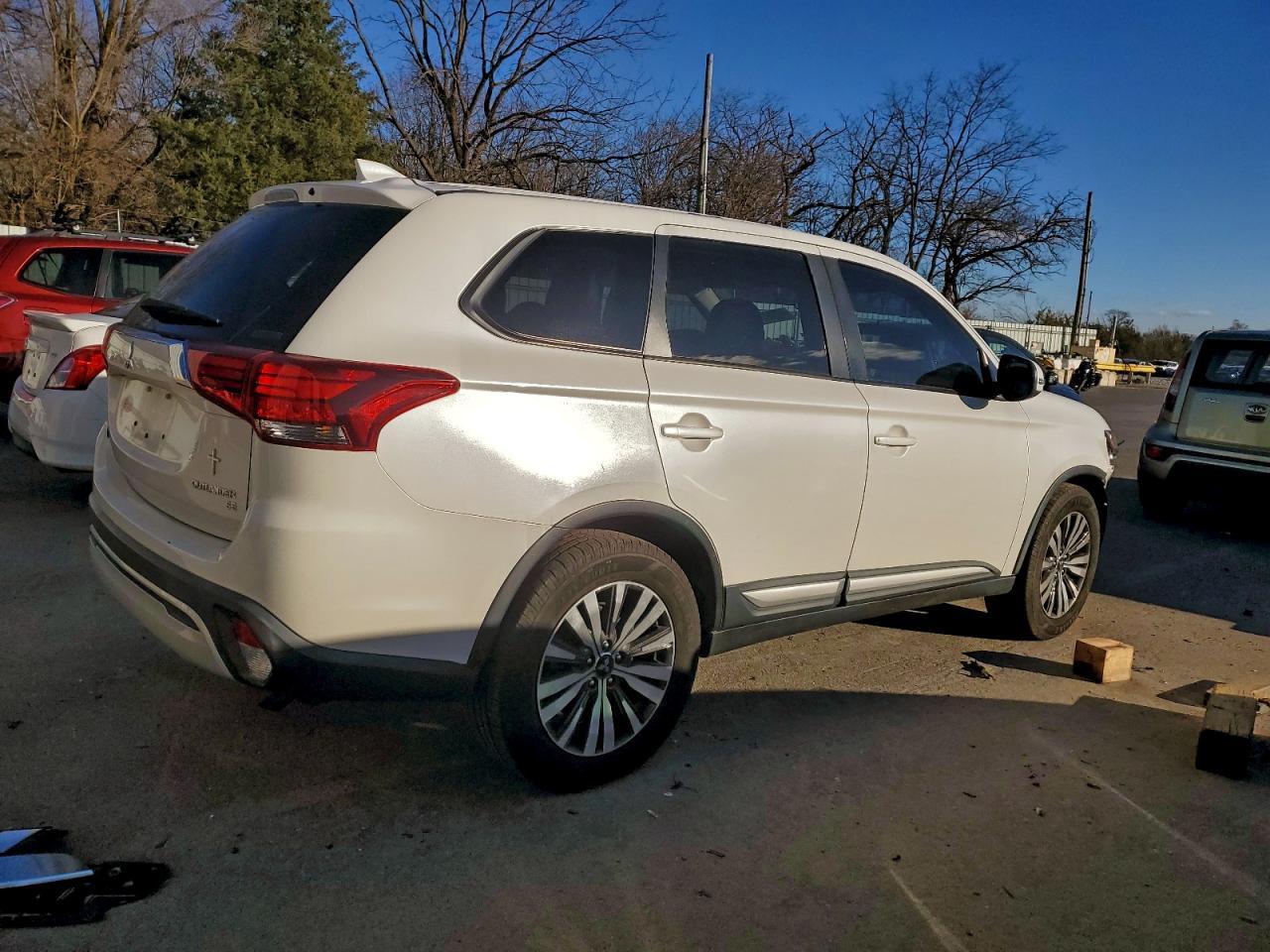 2019 MITSUBISHI outlander