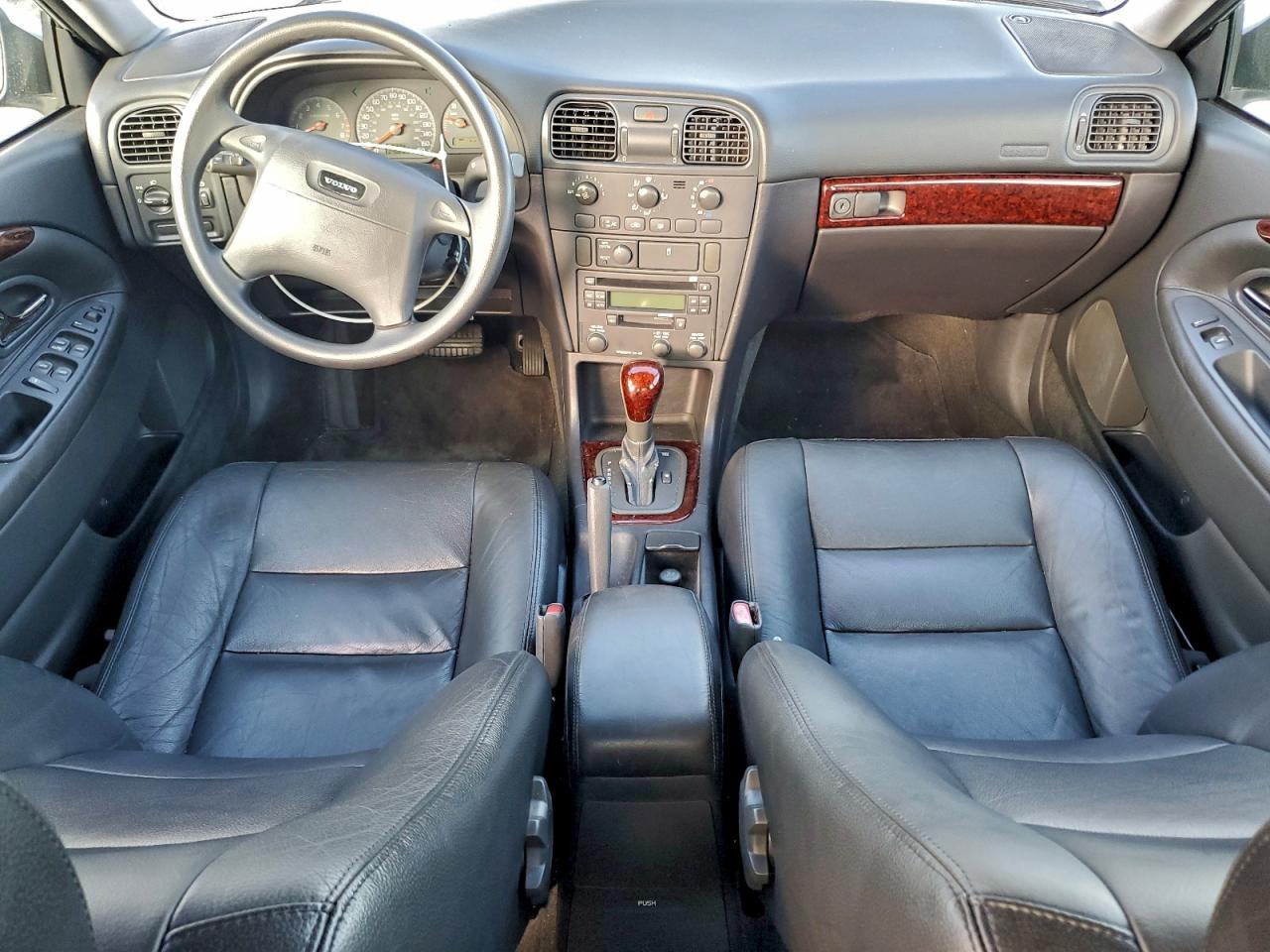 2001 VOLVO S40