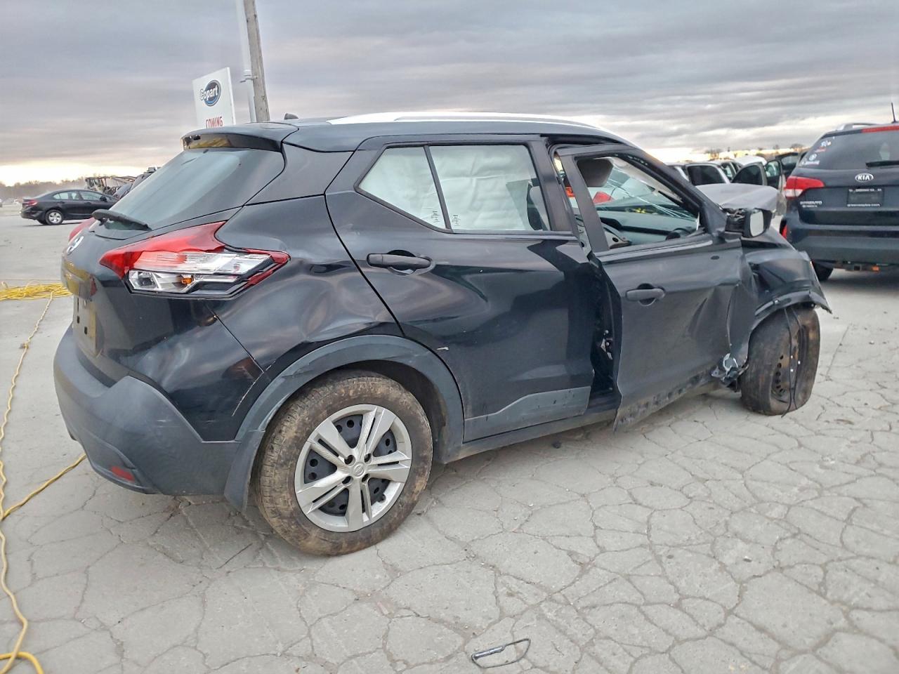 2019 NISSAN KICKS