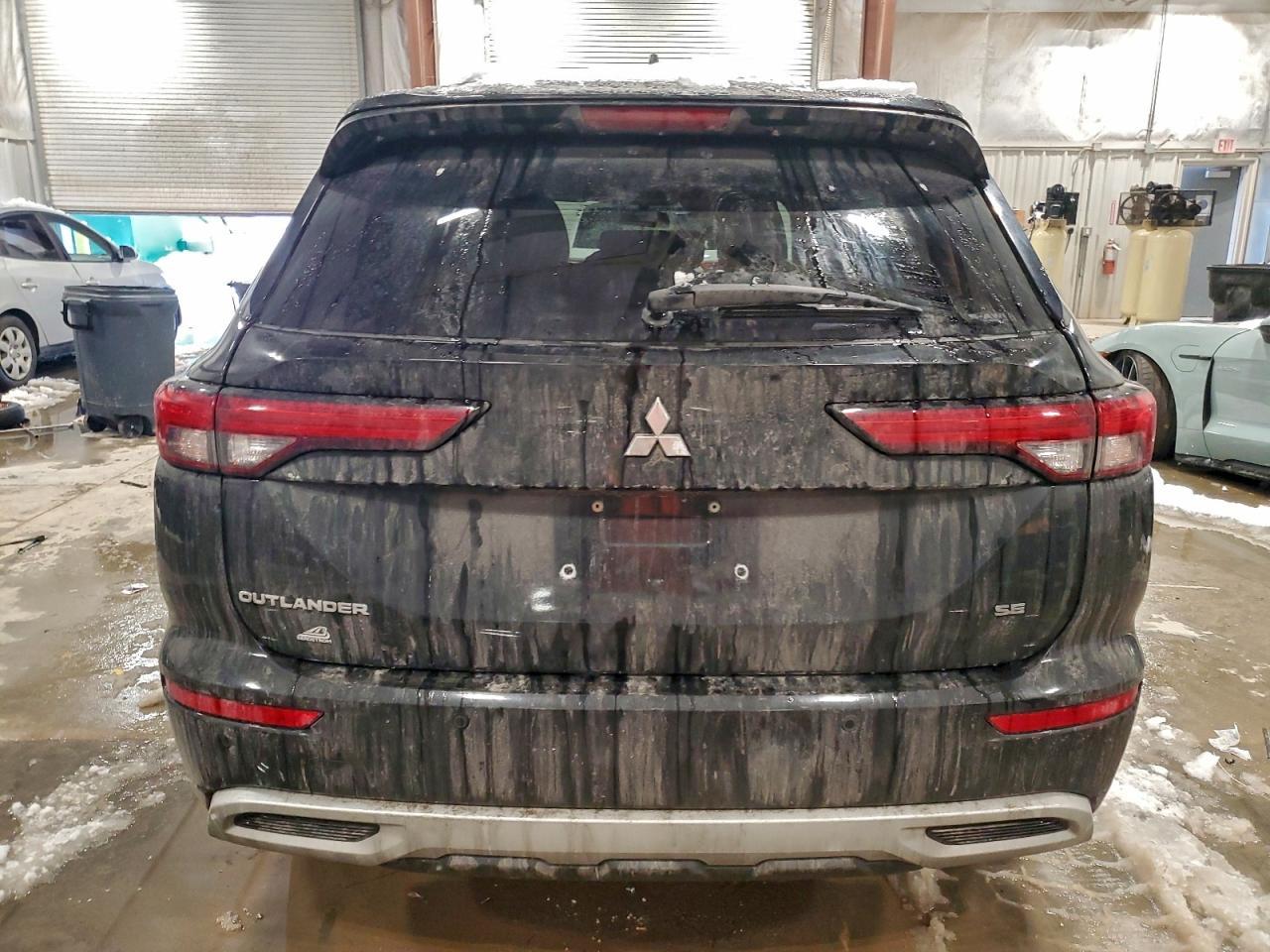 2022 MITSUBISHI outlander