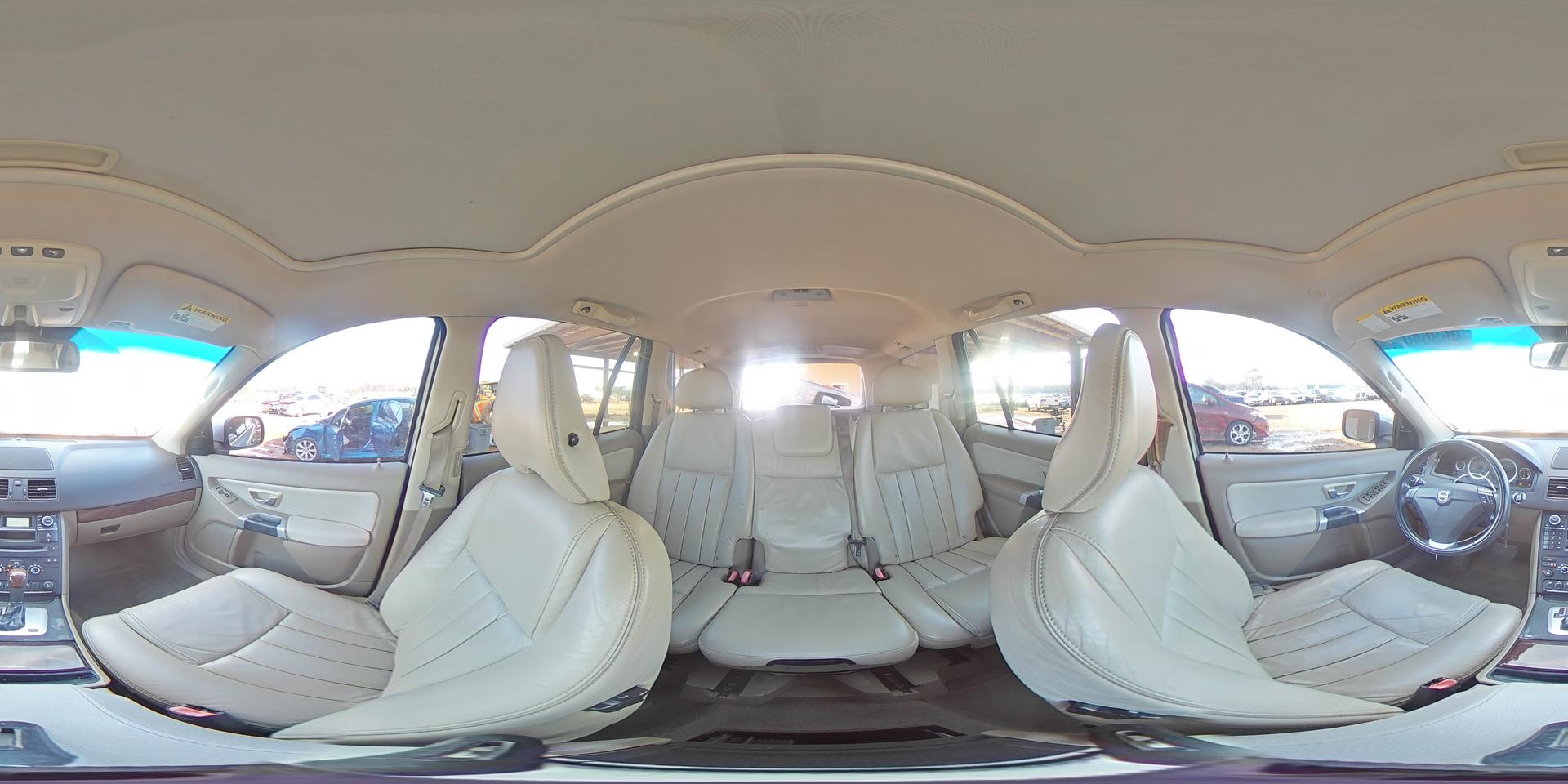 2013 VOLVO XC90
