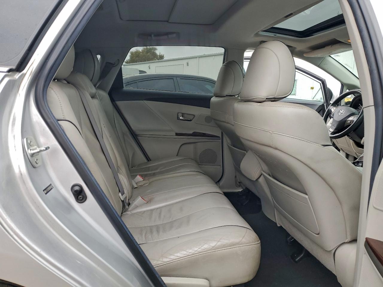 2011 TOYOTA VENZA