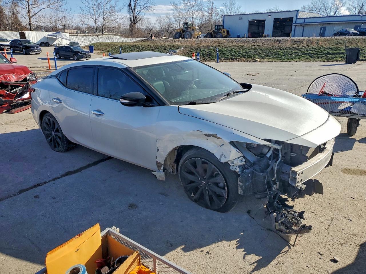 2017 NISSAN Maxima