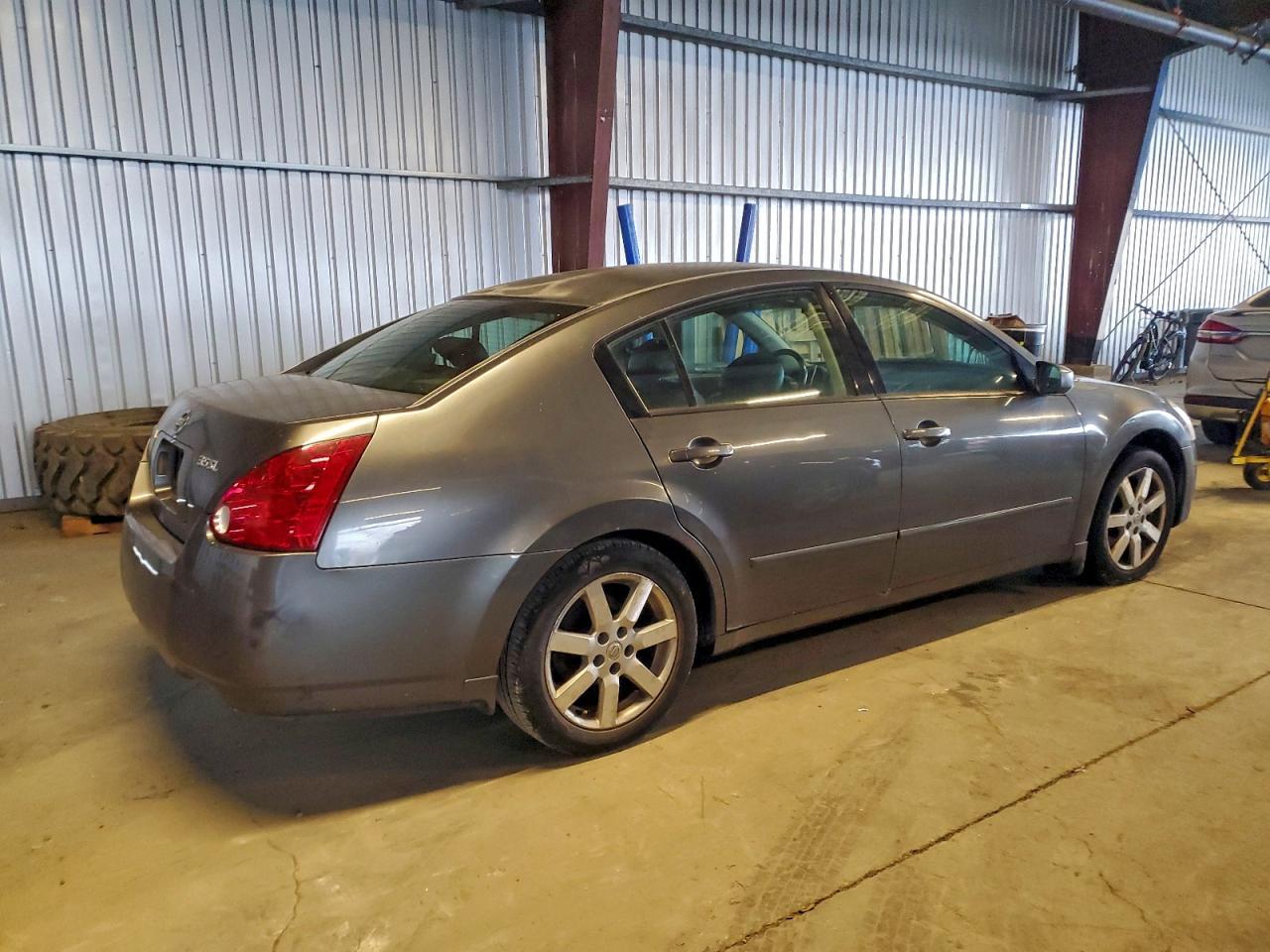 2006 NISSAN Maxima