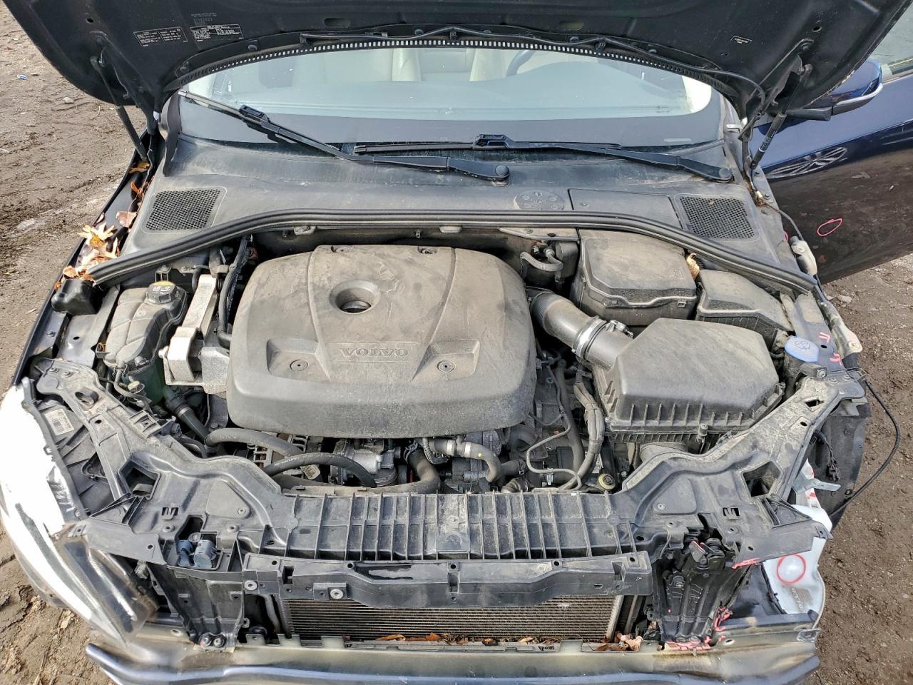2016 VOLVO S60