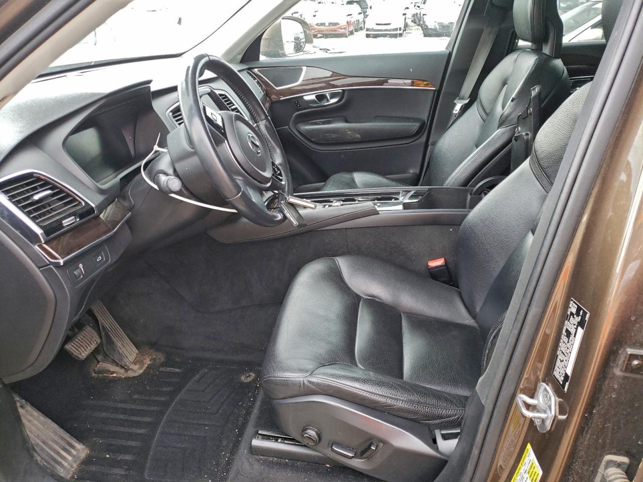 2016 VOLVO XC90