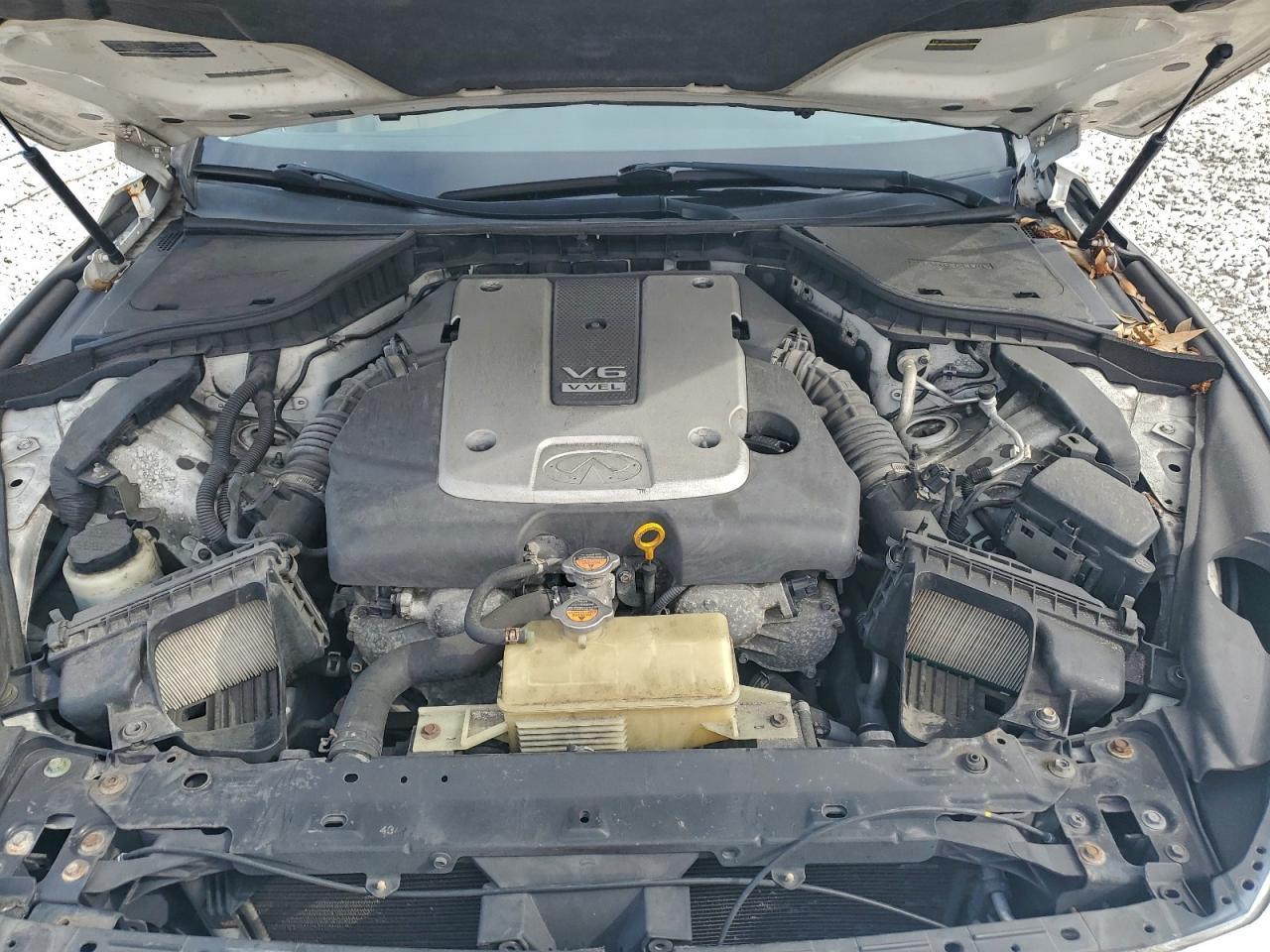 2014 INFINITI Q50