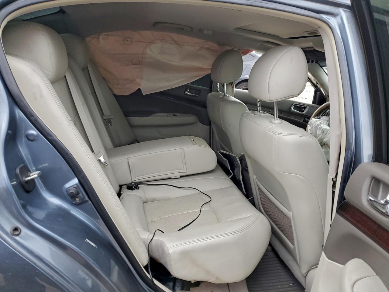 2010 INFINITI G37