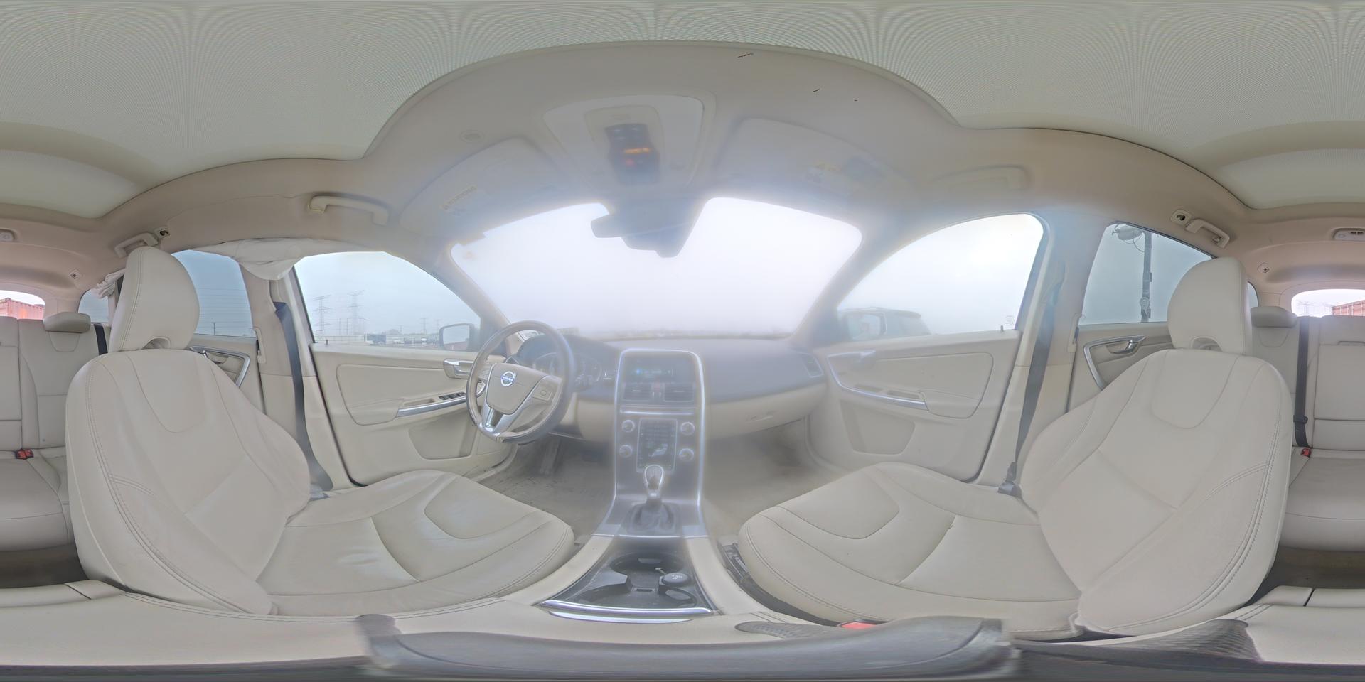 2016 VOLVO XC60