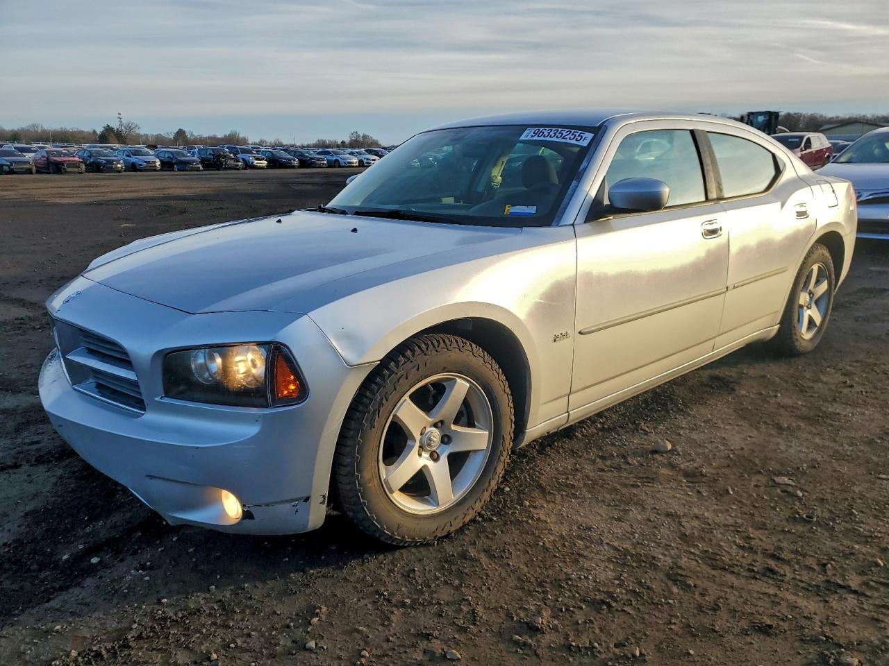 2010 DODGE CHARGER