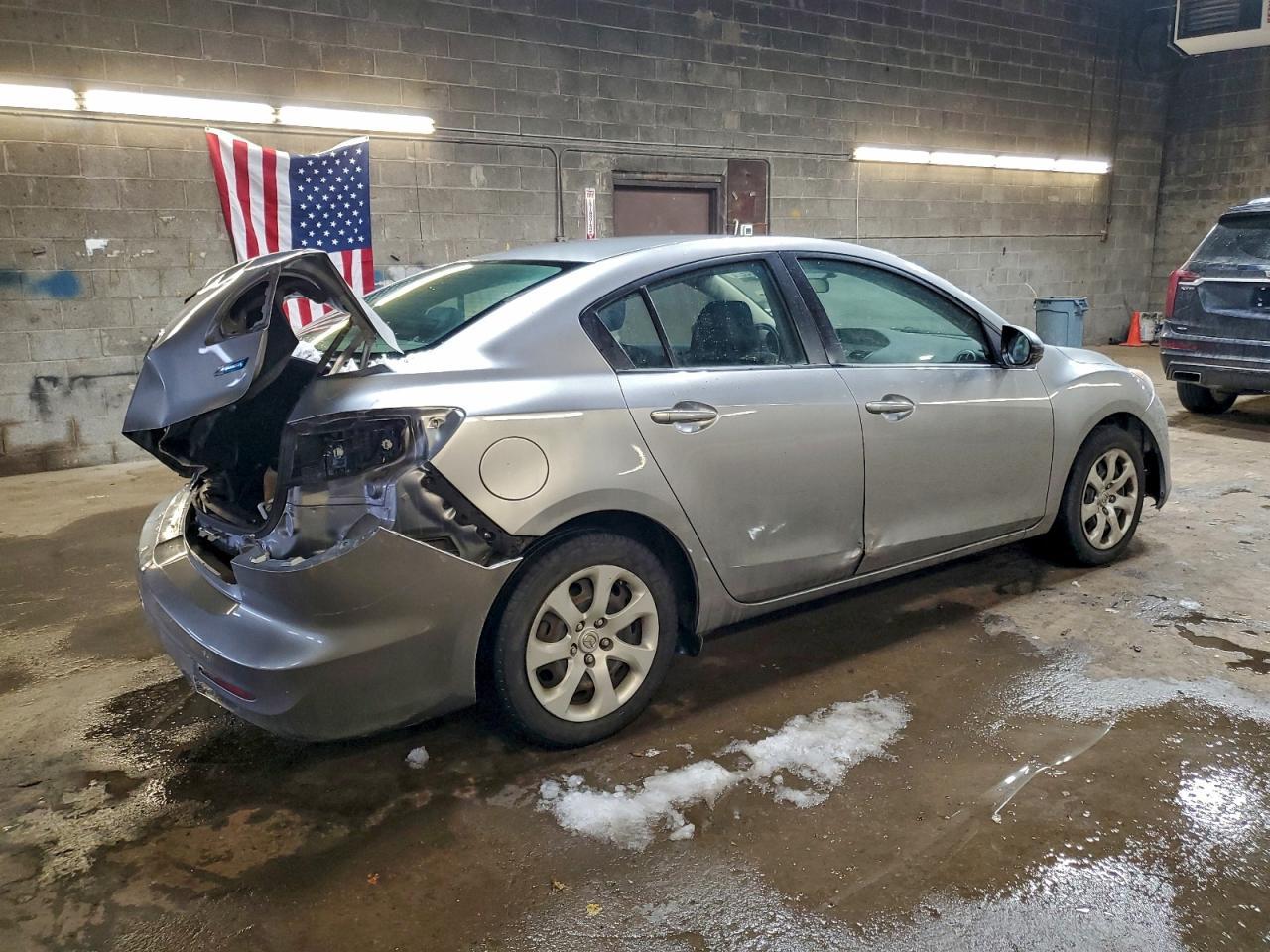 2013 MAZDA 3