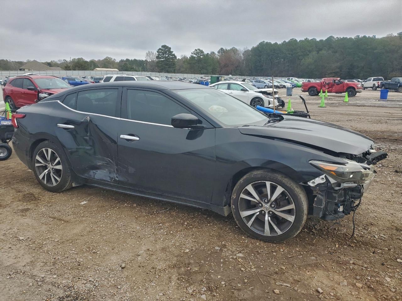 2016 NISSAN Maxima