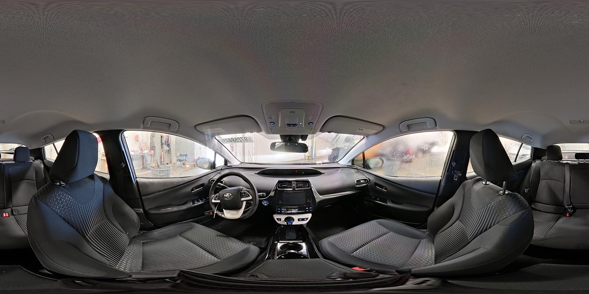 2017 TOYOTA PRIUS