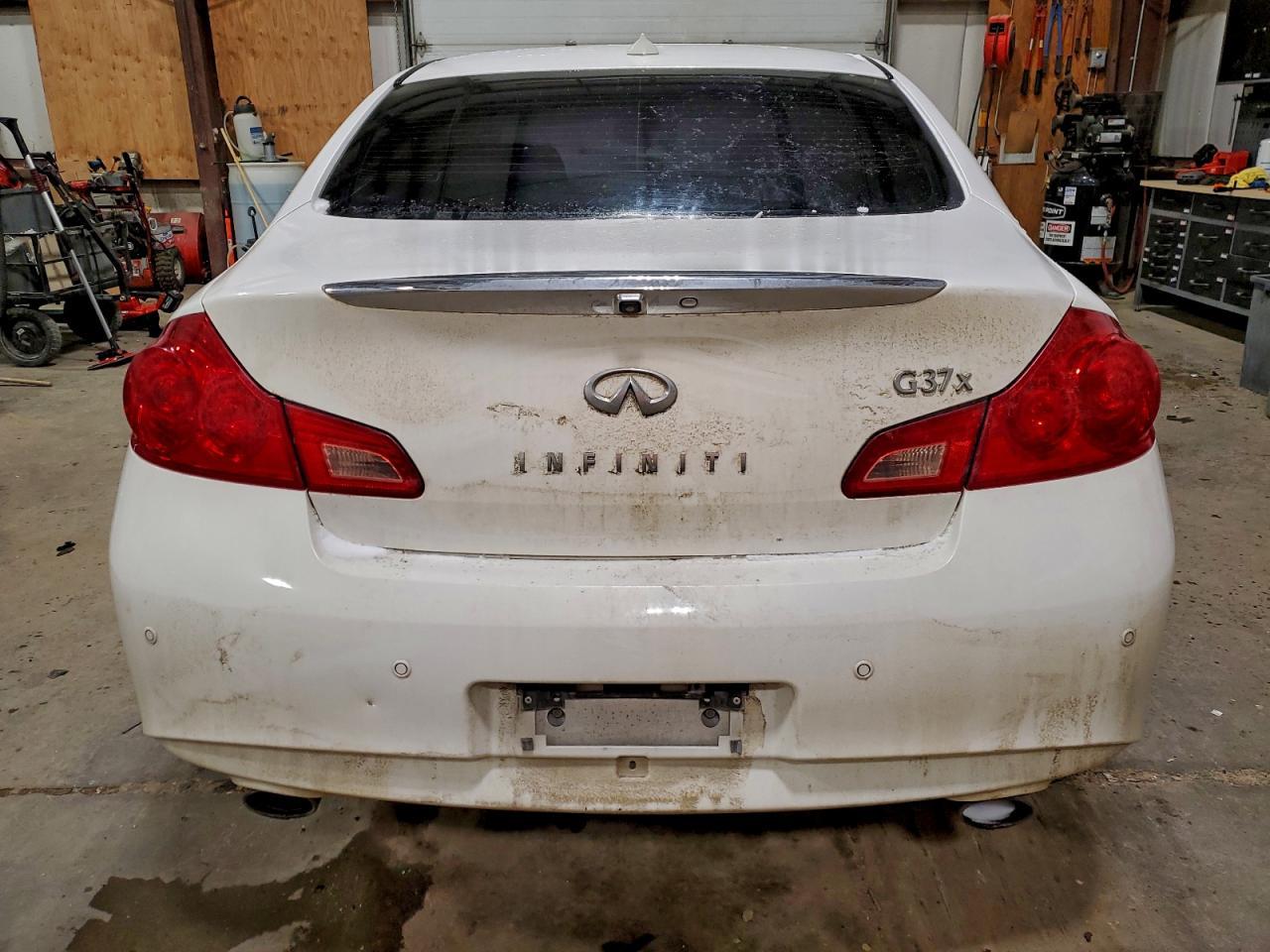 2012 INFINITI G37