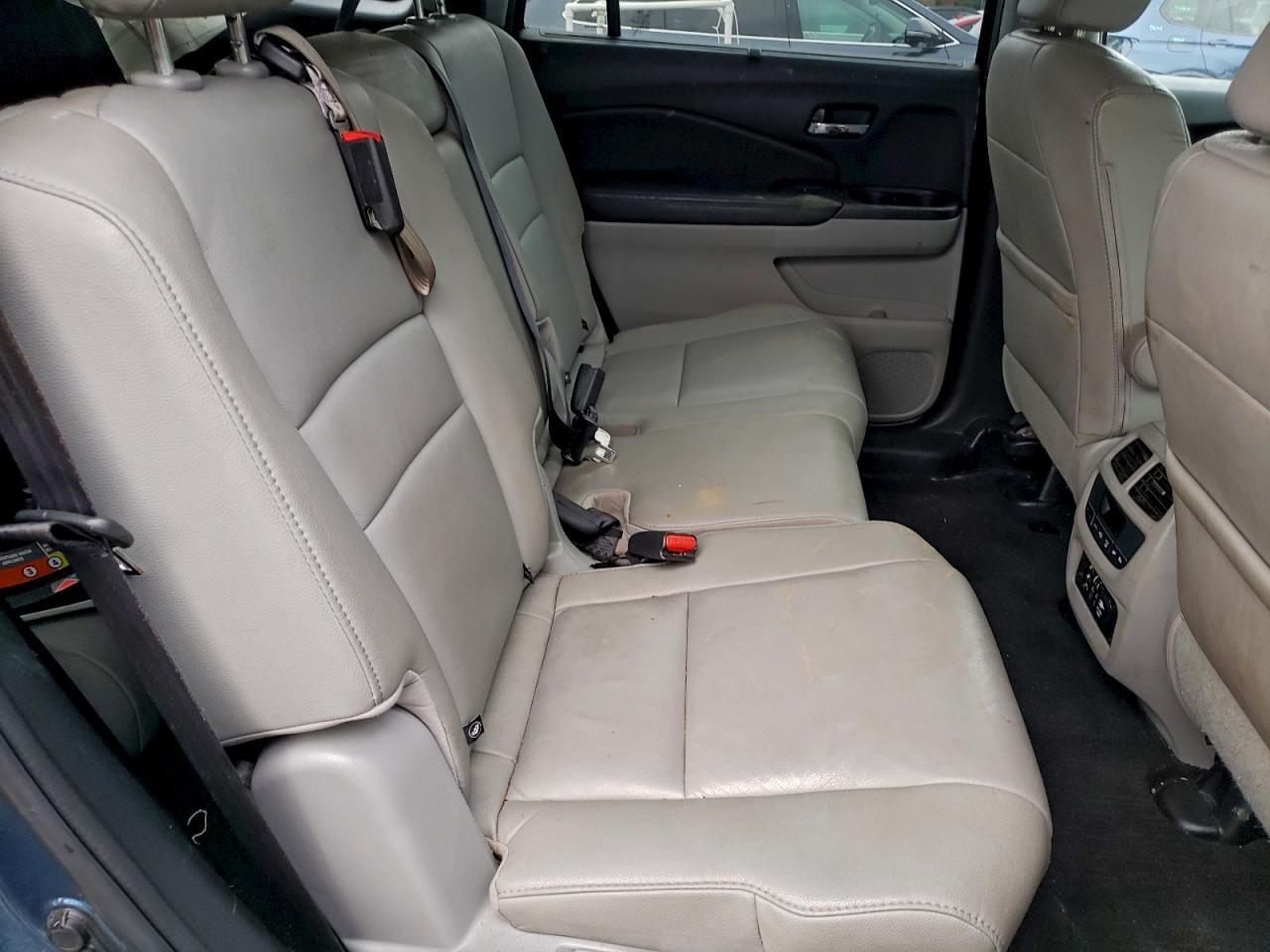 2016 HONDA PILOT