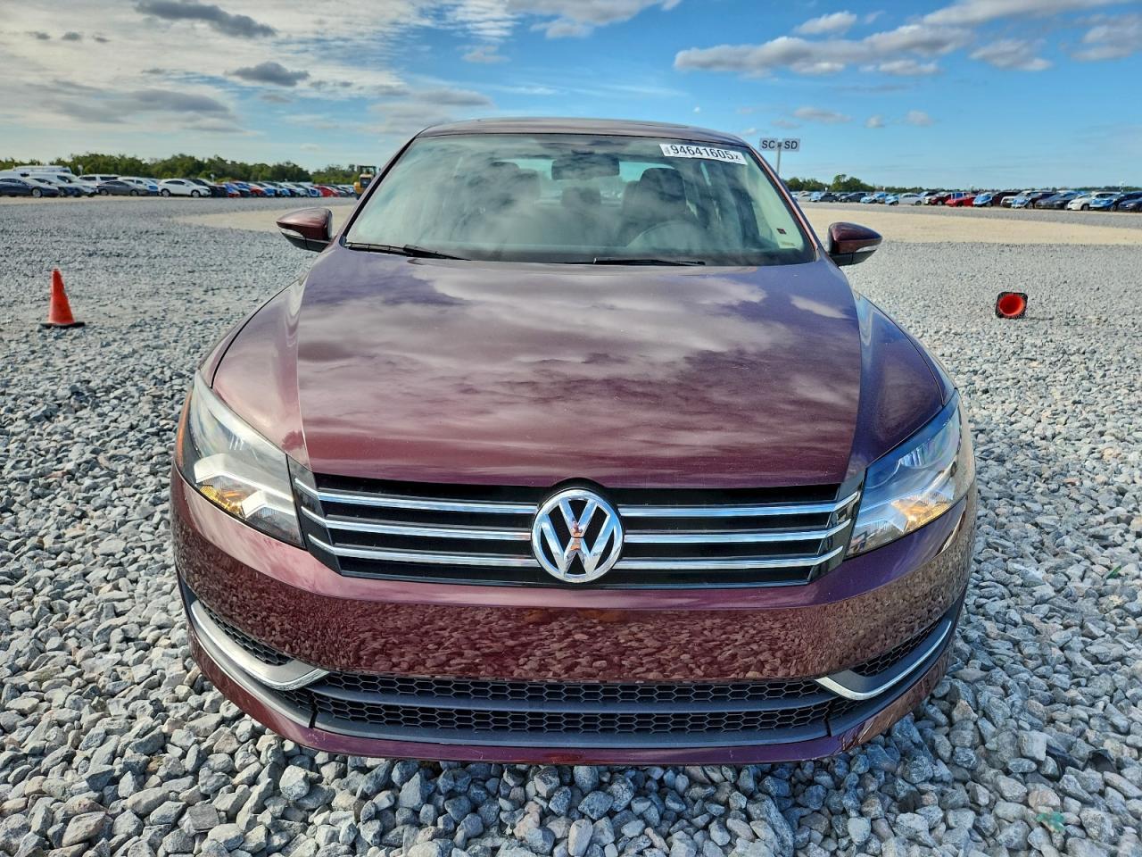 2012 VOLKSWAGEN Passat