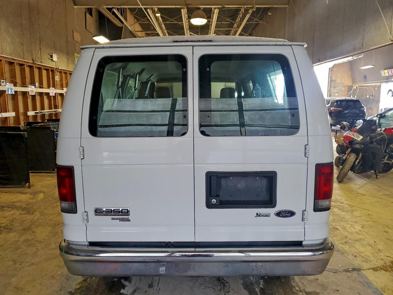2009 FORD Econoline E350