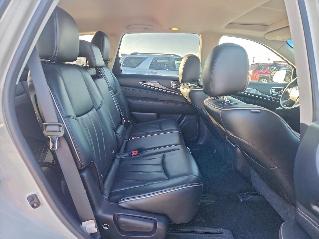 2016 INFINITI QX60