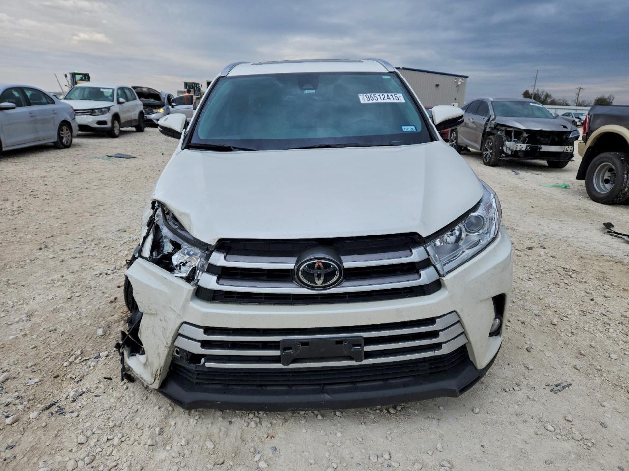 2019 TOYOTA HIGHLANDER