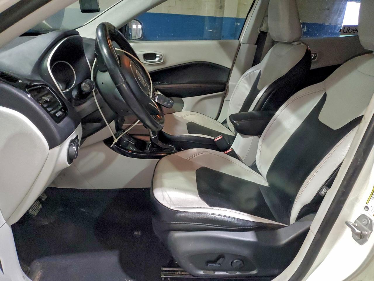 2020 JEEP Compass