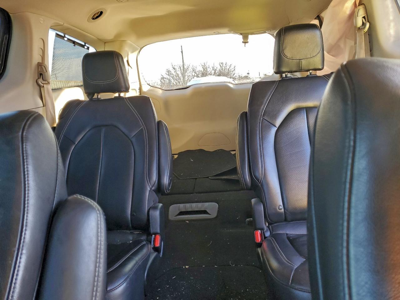 2022 CHRYSLER Pacifica