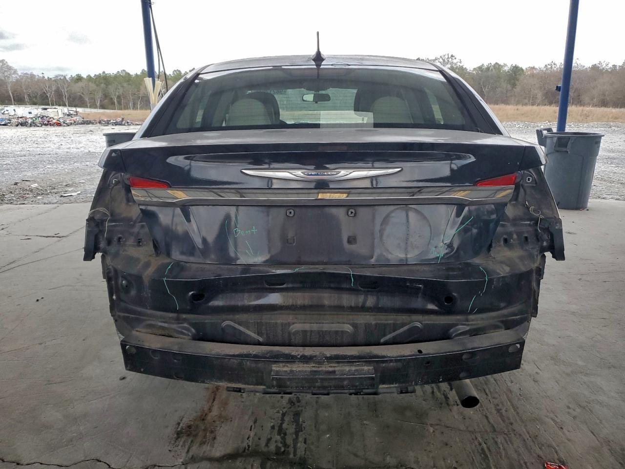2011 CHRYSLER 200