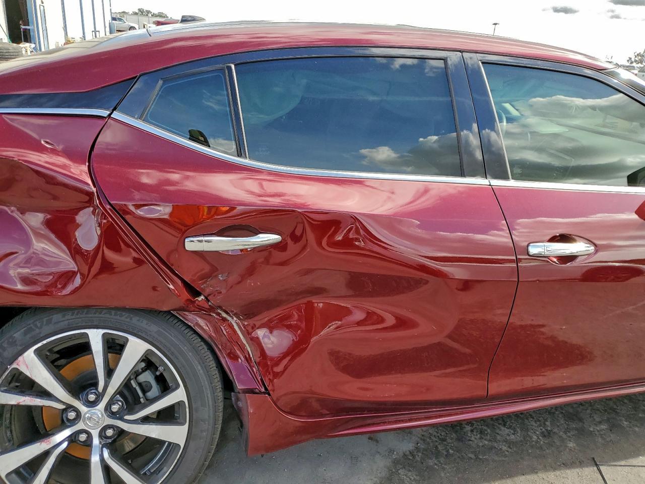 2018 NISSAN Maxima