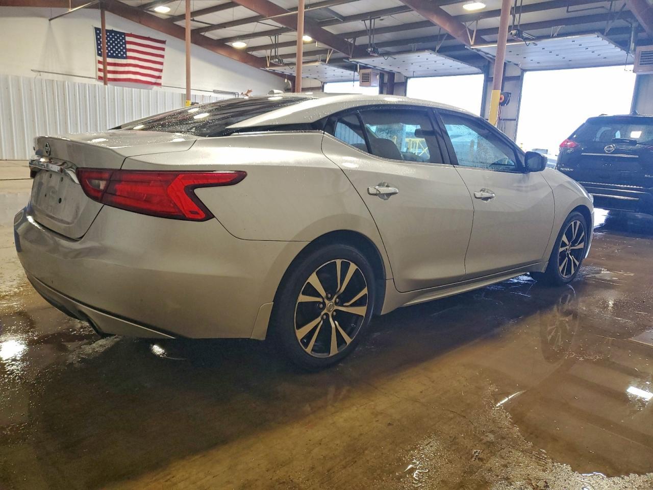 2018 NISSAN Maxima