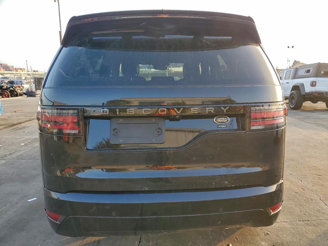 2022 LAND ROVER Discovery